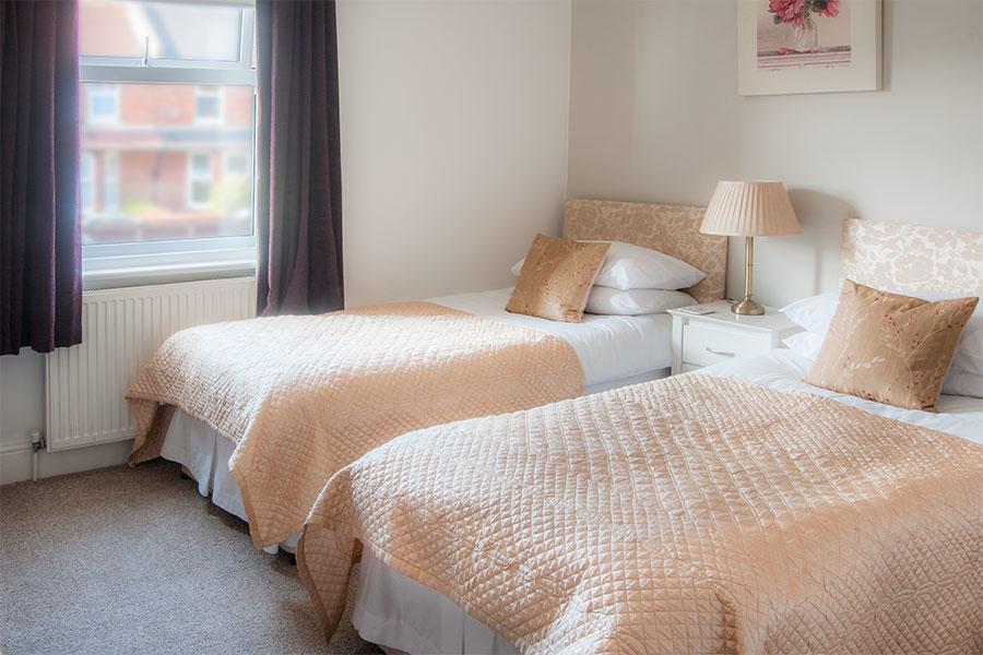 Standard Twin Room,605073852:JPEG