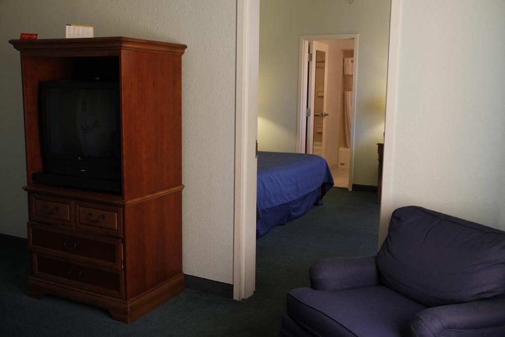 King Suite - Non-Smoking,62707222:JPEG
