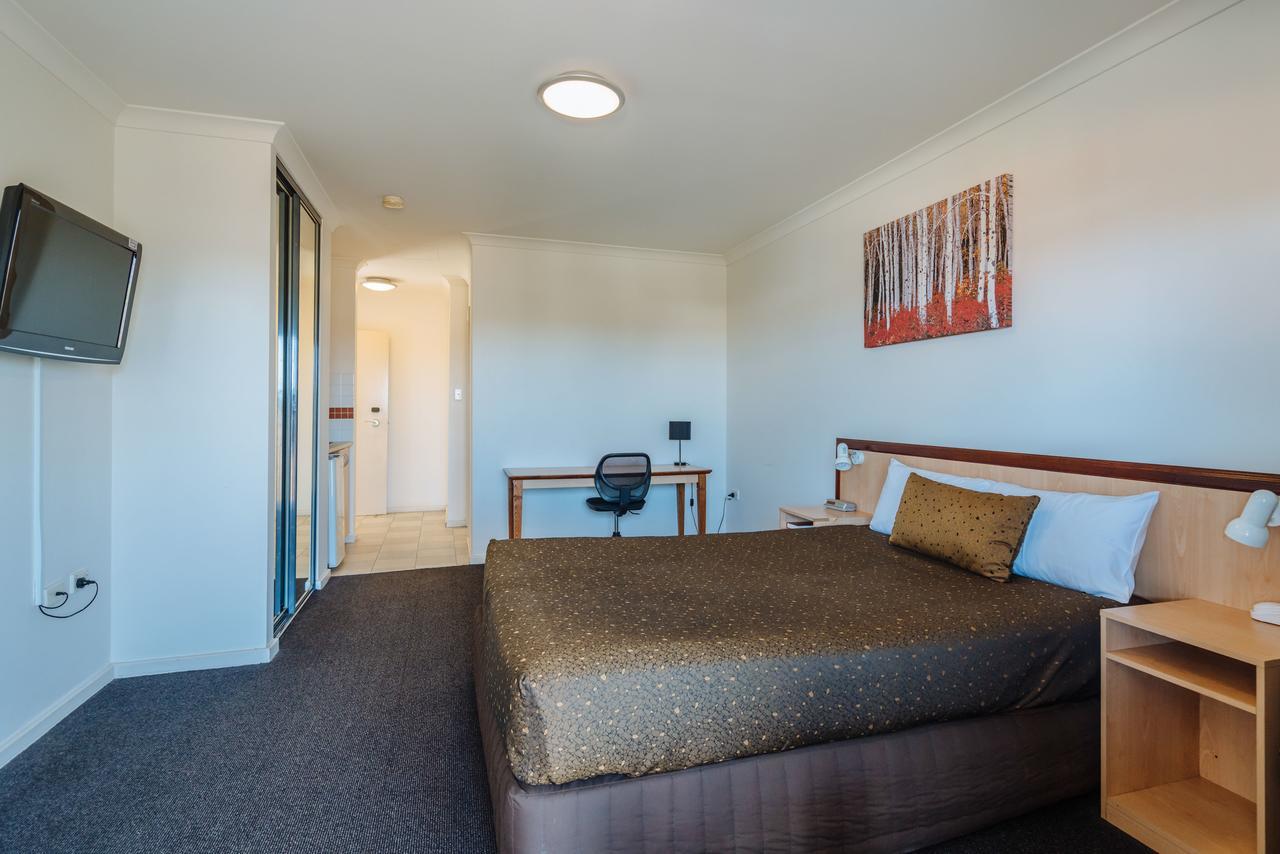 One-Bedroom Apartment,630634305:JPEG