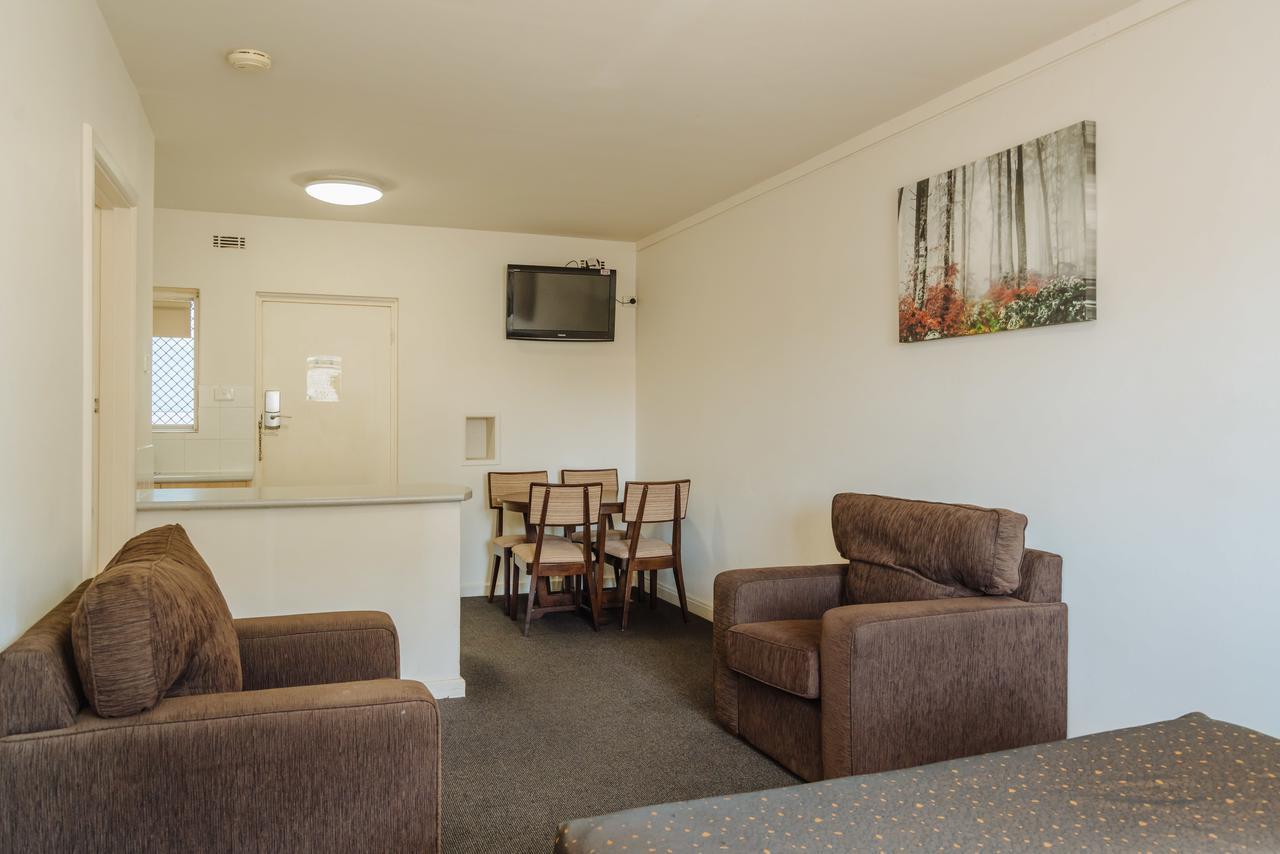 Family Suite with Balcony,630635463:JPEG