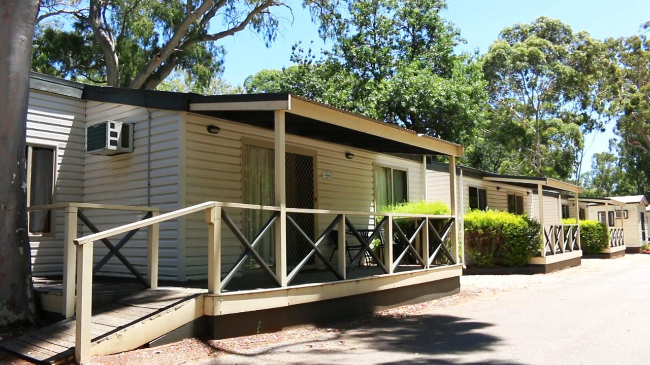 Three-Bedroom Apartment,631327866:JPEG
