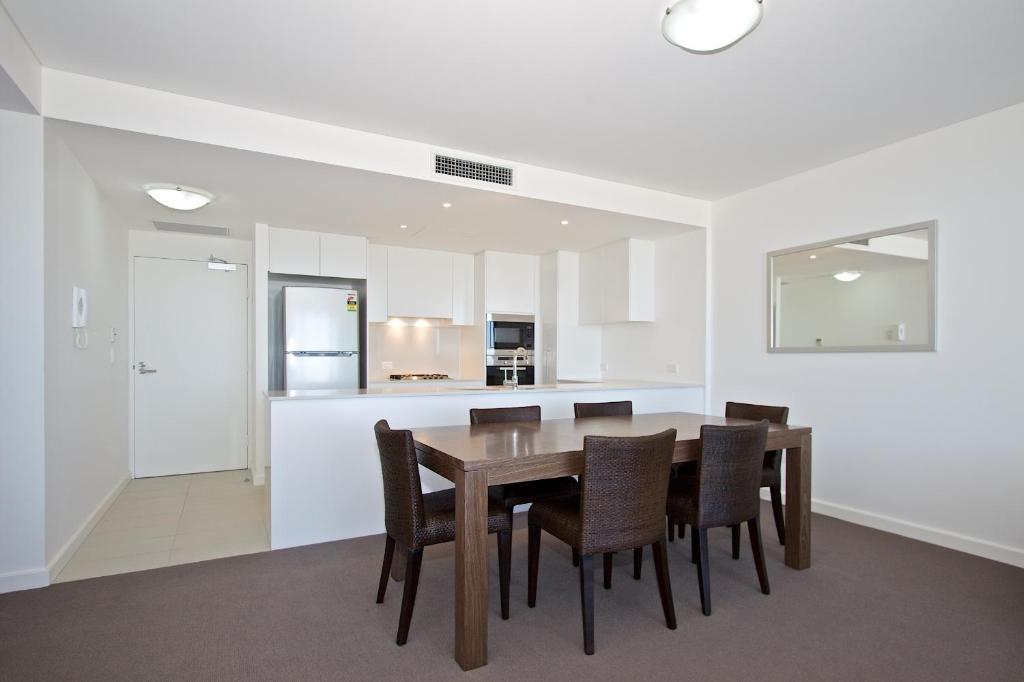 Two-Bedroom Apartment with Ocean View,413390523:JPEG