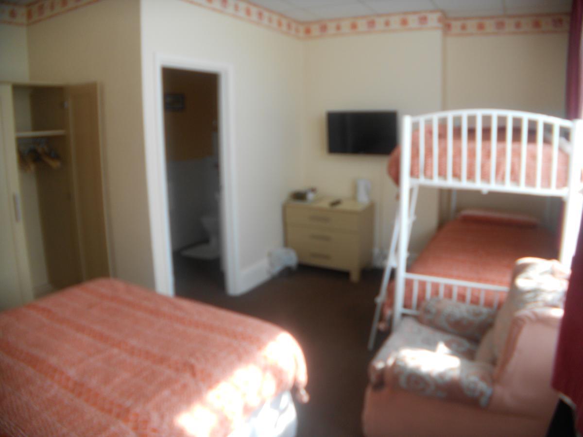 Standard Quadruple Room,644083896:JPEG