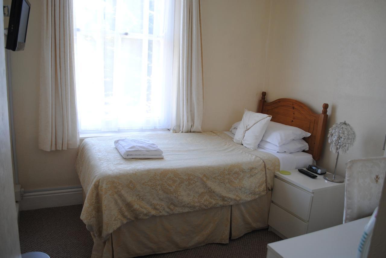 Single Room,644108820:JPEG