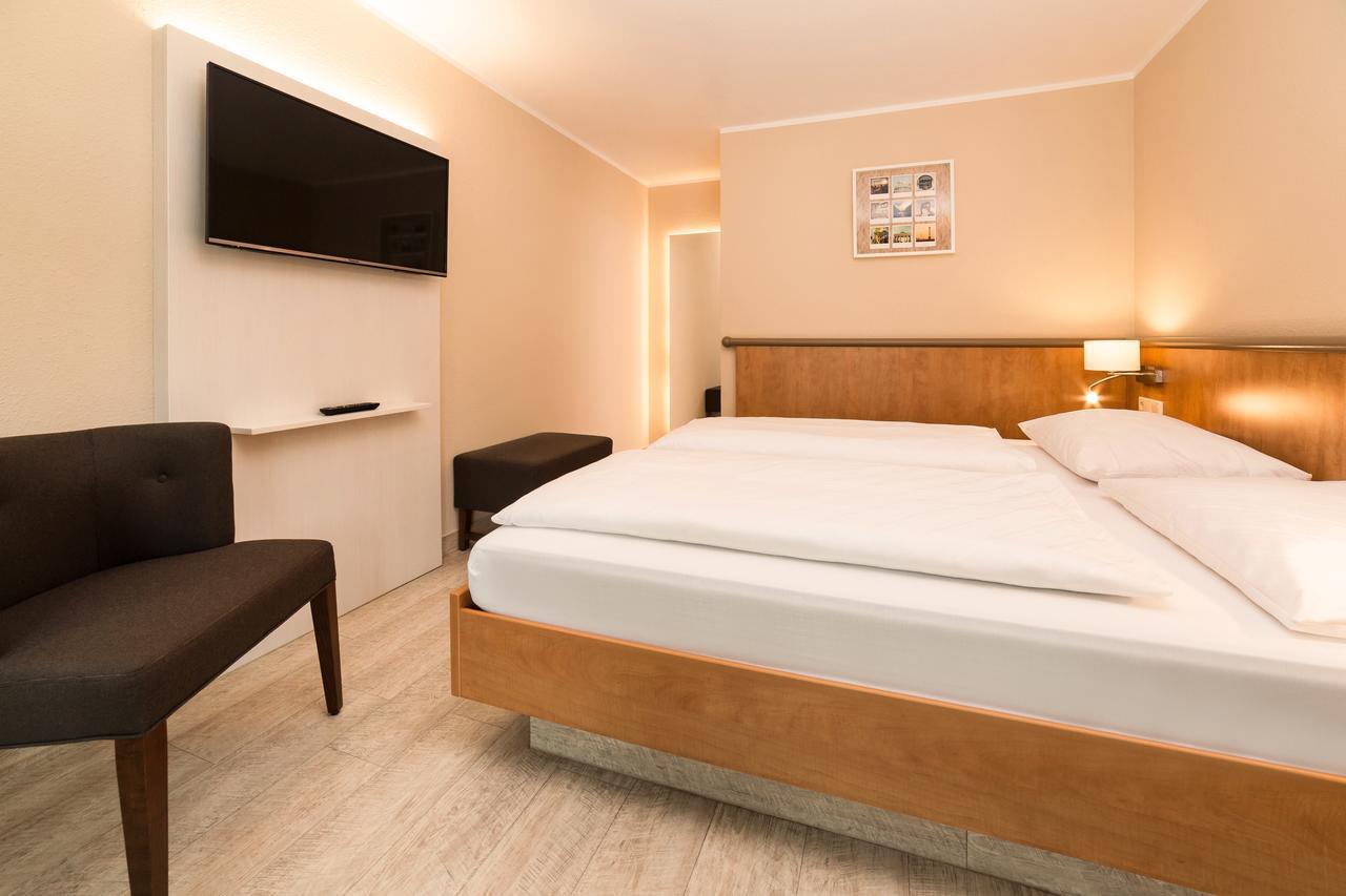 Standard Double Room,644469261:JPEG