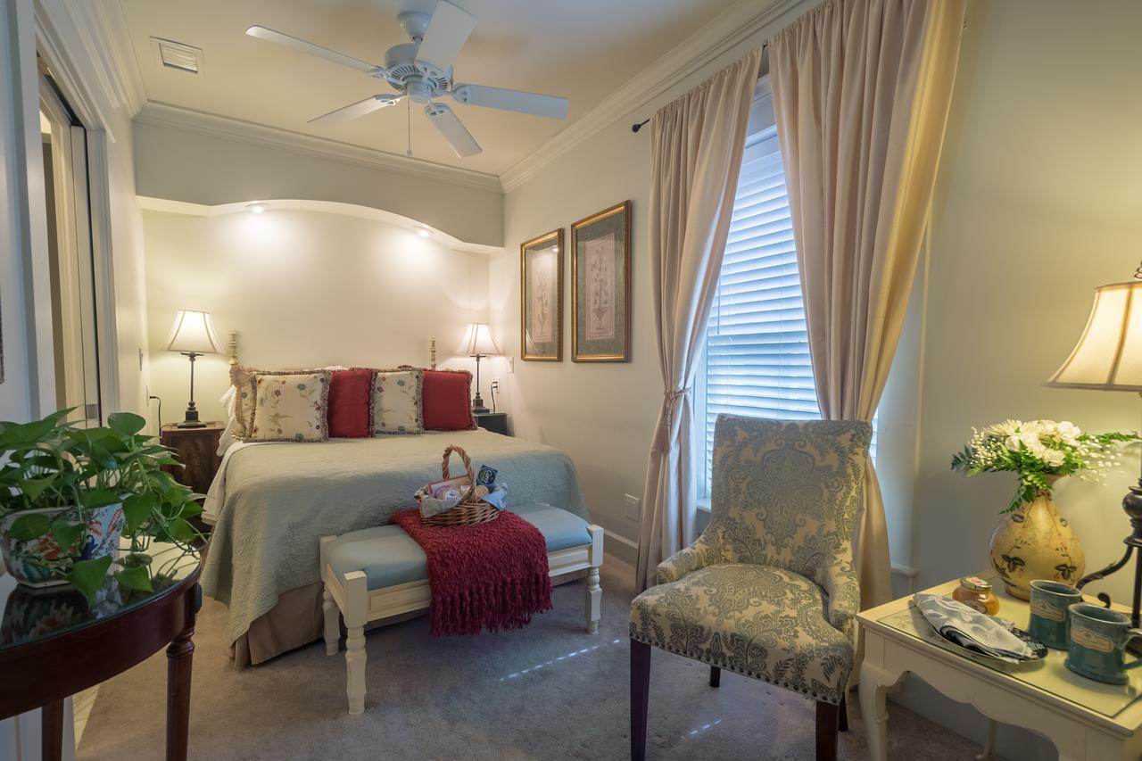 Queen Room,1009992367:JPEG