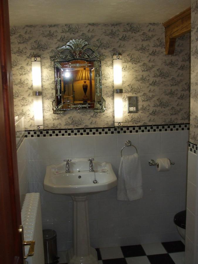 Queen Room with Balcony