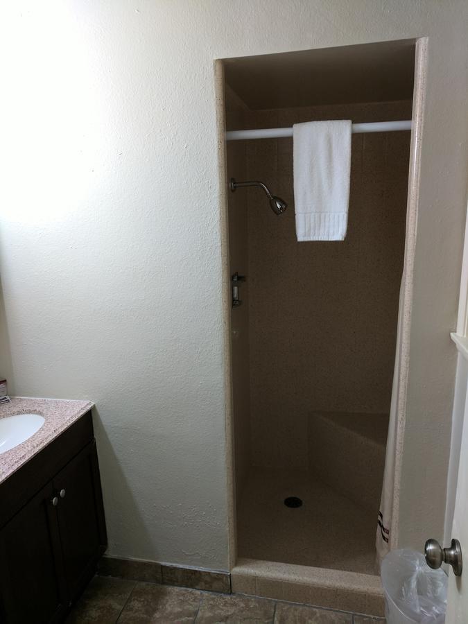 One-Bedroom Suite,1623662184:JPEG