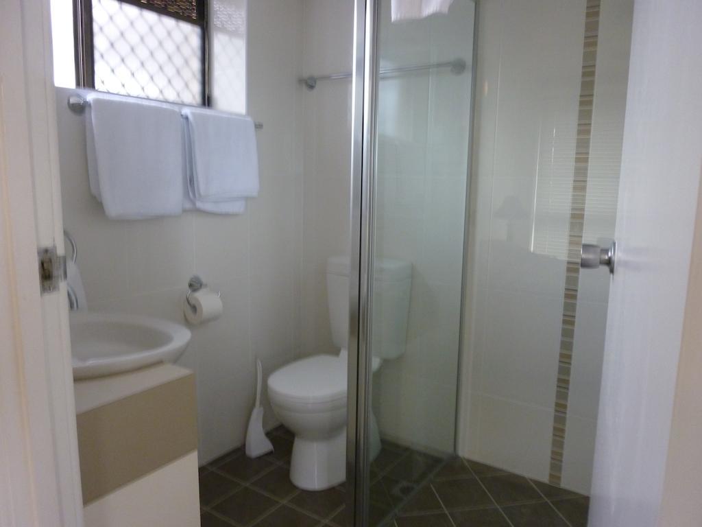 Two-Bedroom Apartment,403679415:JPEG