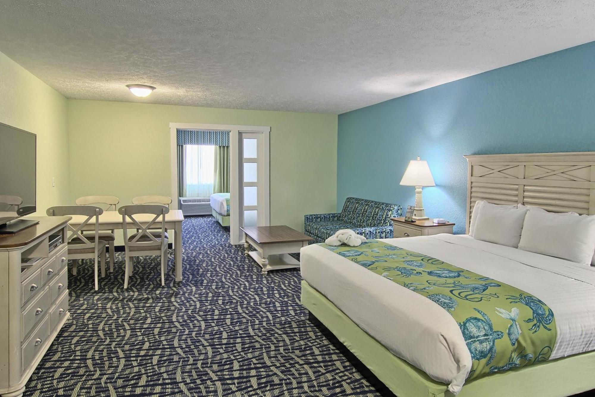 Family Suite - No View,558913884:JPEG