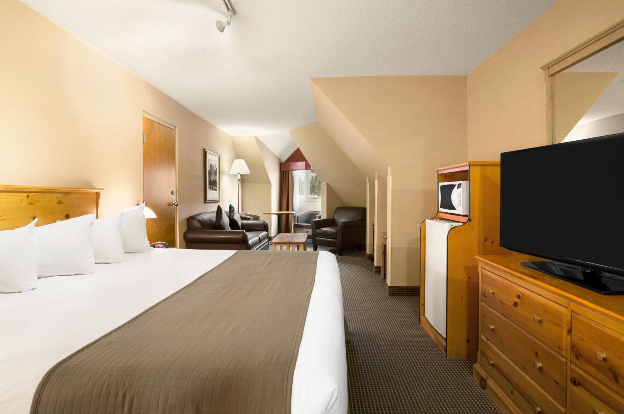 King Room with Spa Bath