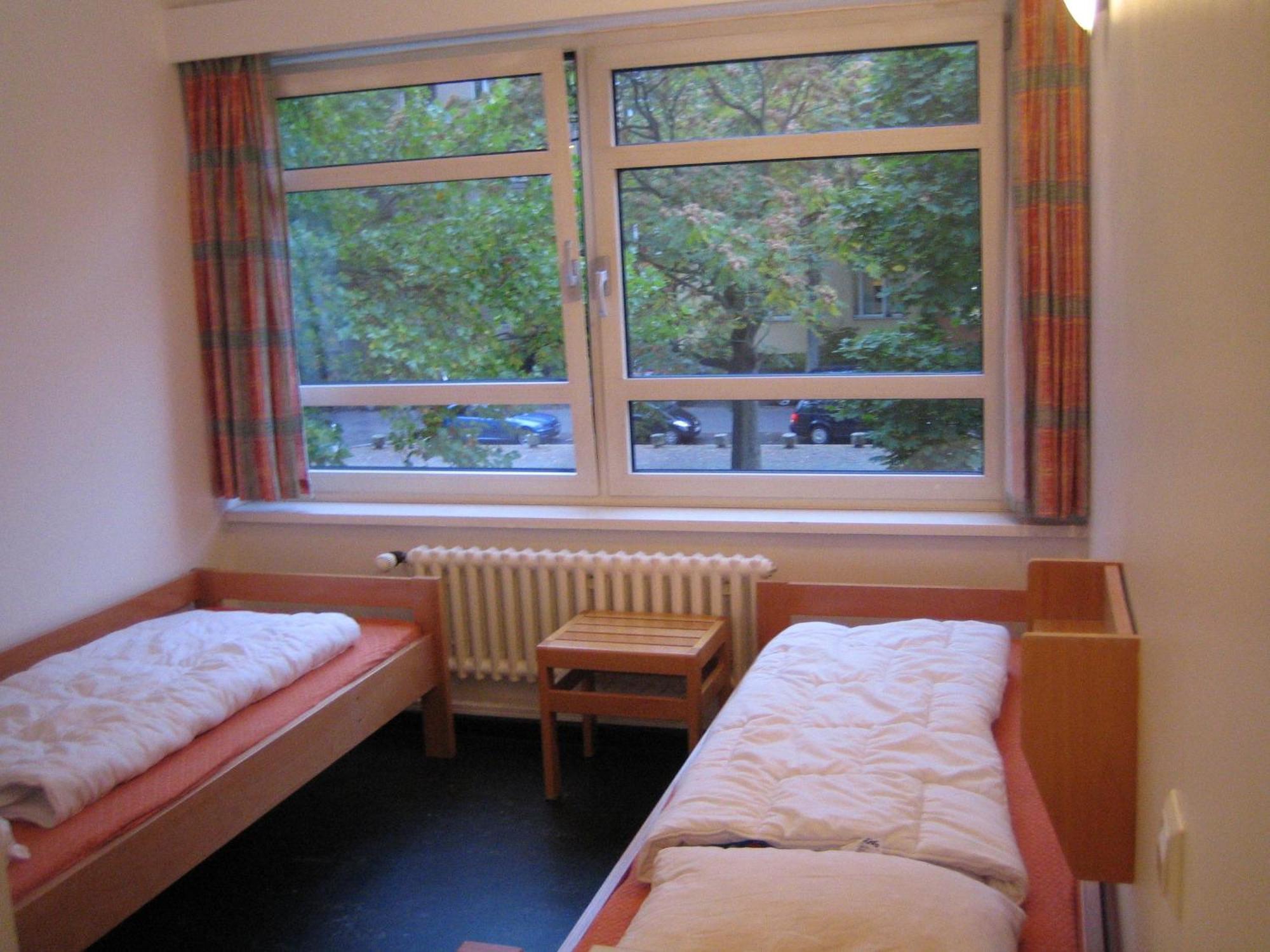 Twin Room Bathroom