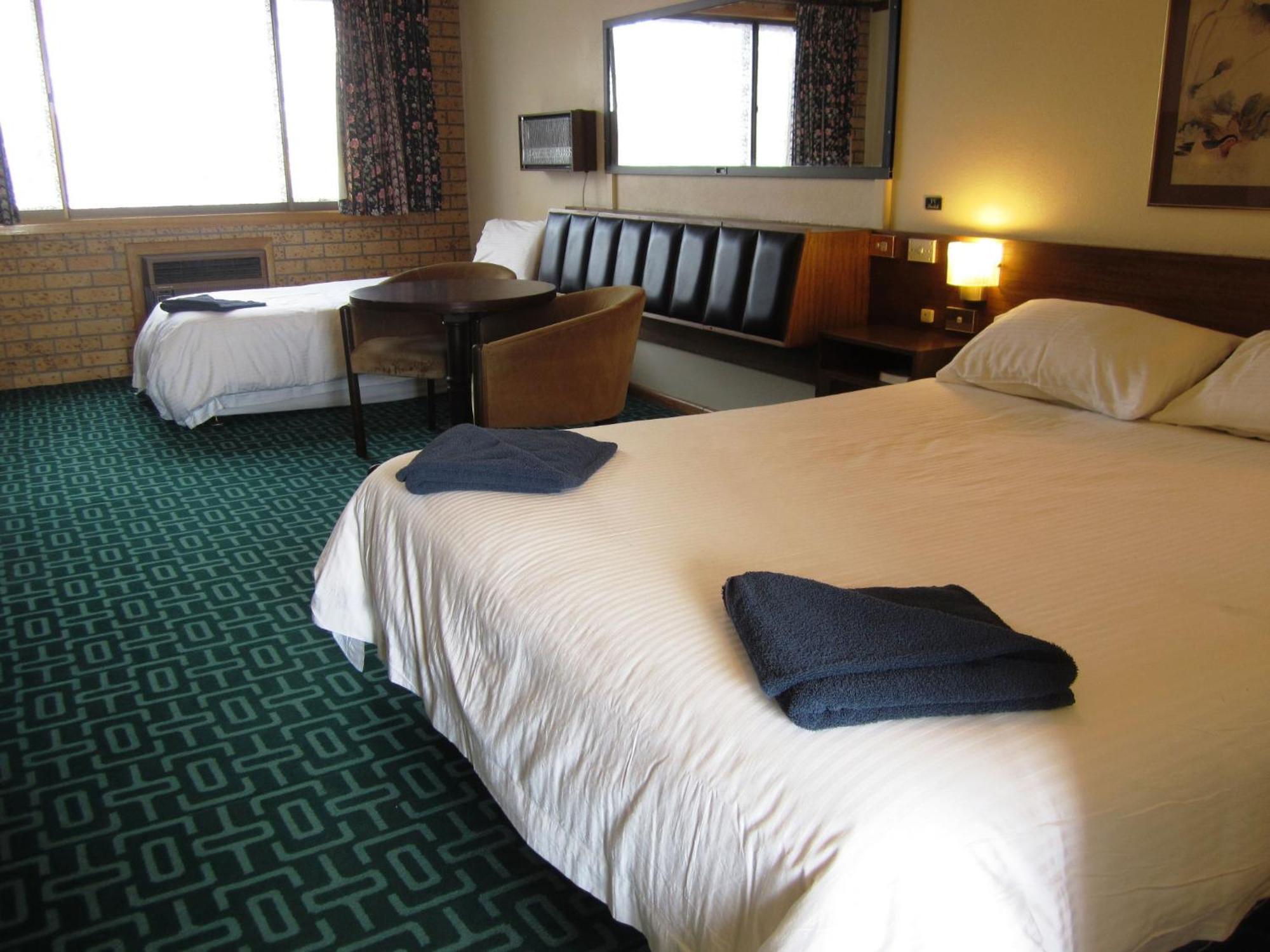 Standard Double or Twin Room,699321201:JPEG