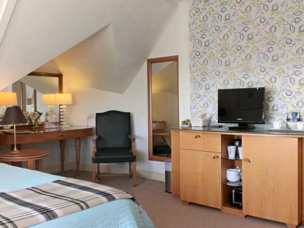 Superior Triple Room