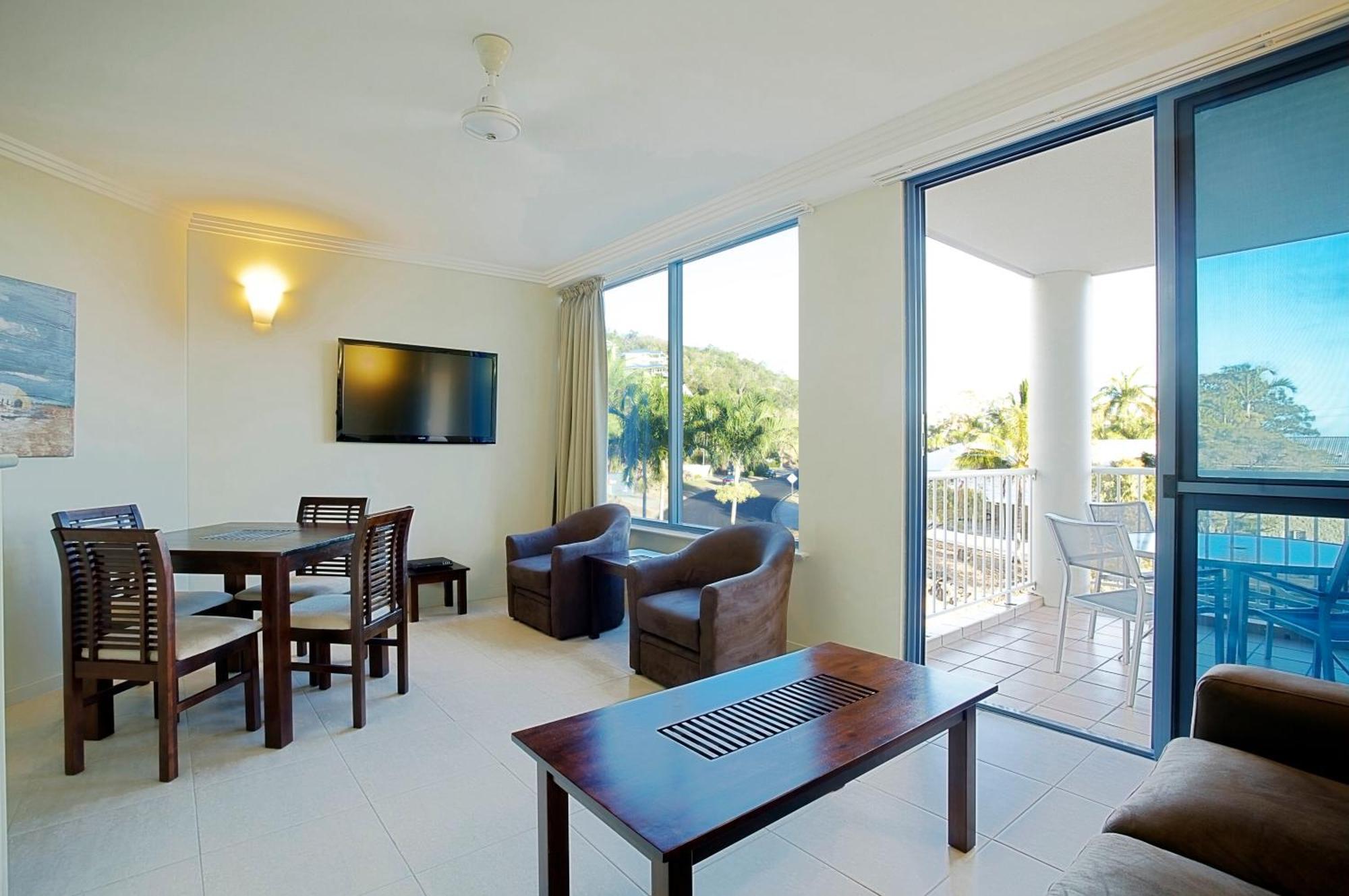 One-Bedroom Apartment with Ocean View