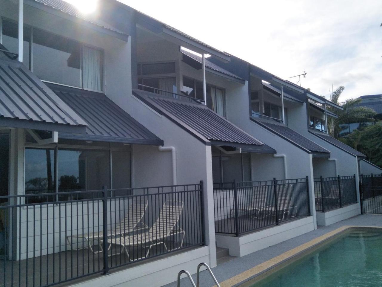 Two- Bedroom Apartment with Ocean View - 2 pax