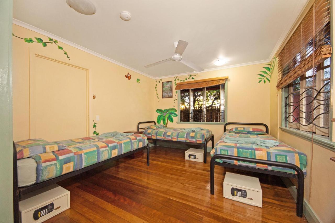 Bed 3-Bed Standard Mixed Dormitory Room,1519524532:JPEG