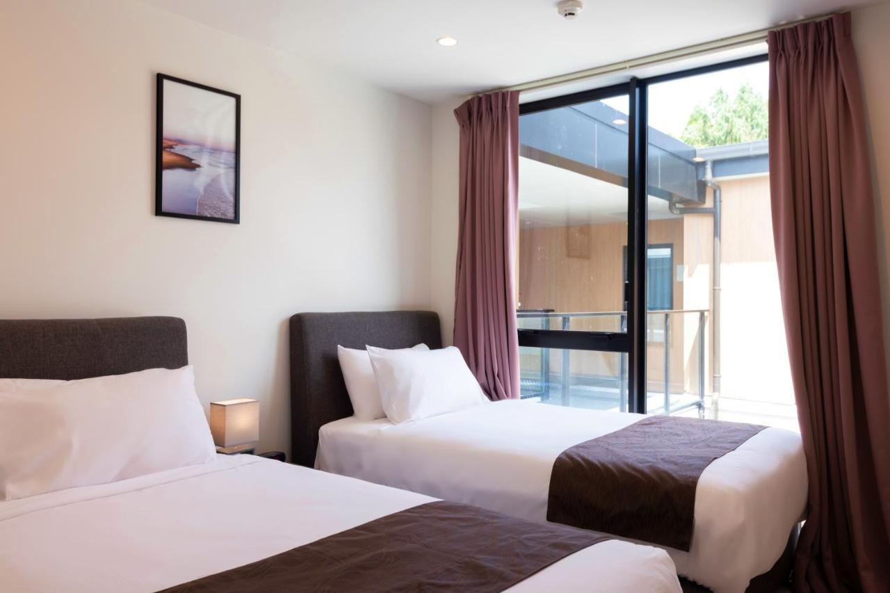 Premier Two Bedroom Suite with a free secure parking,757003552:JPEG