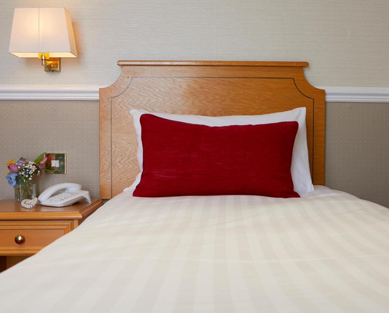 Classic Single Room