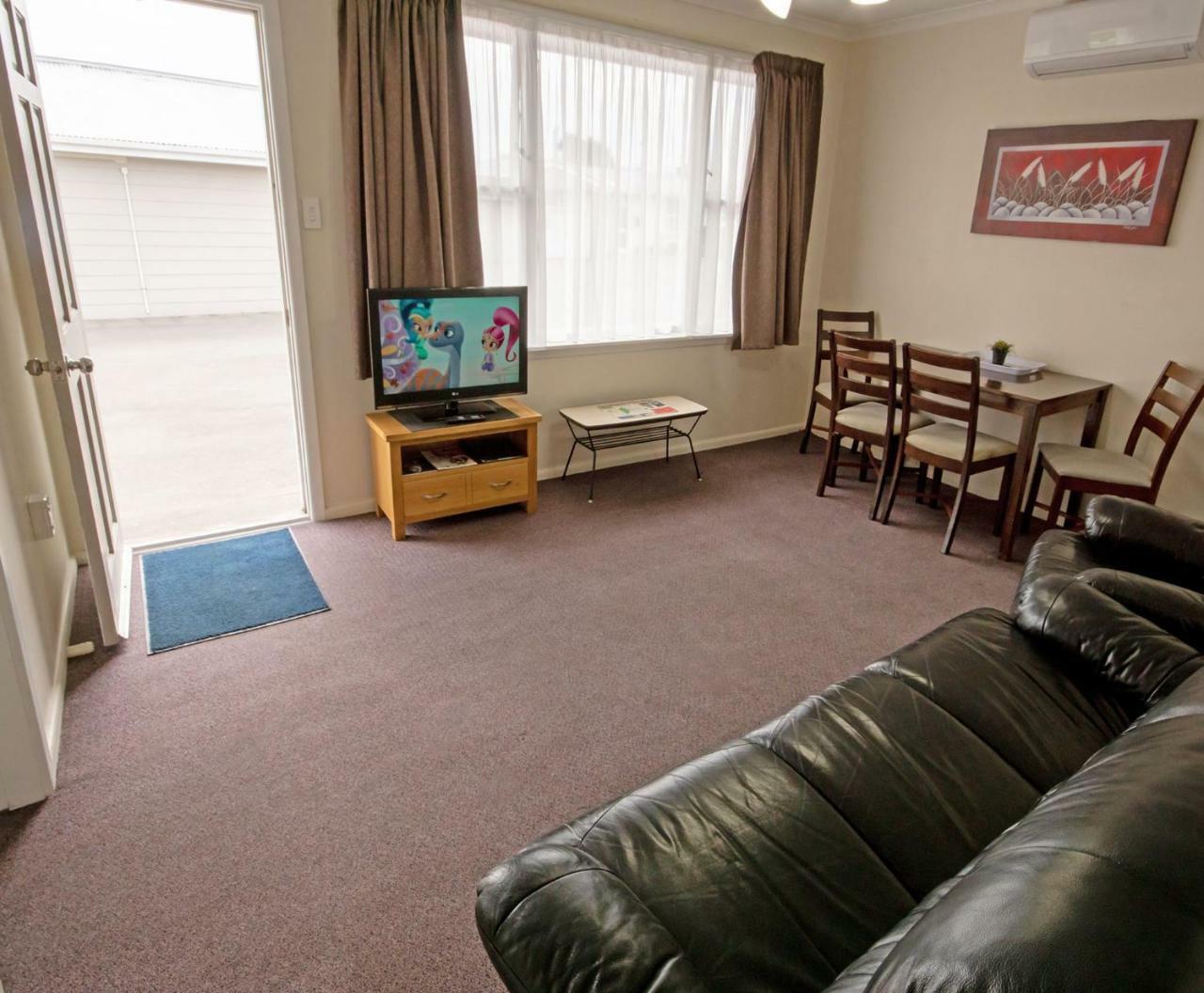Two-Bedroom Apartment,1589507193:JPEG