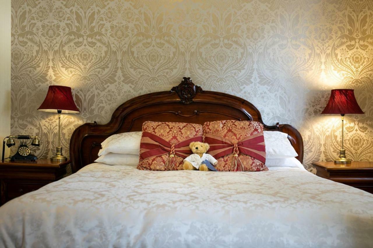 Small Double Room - Ground Floor