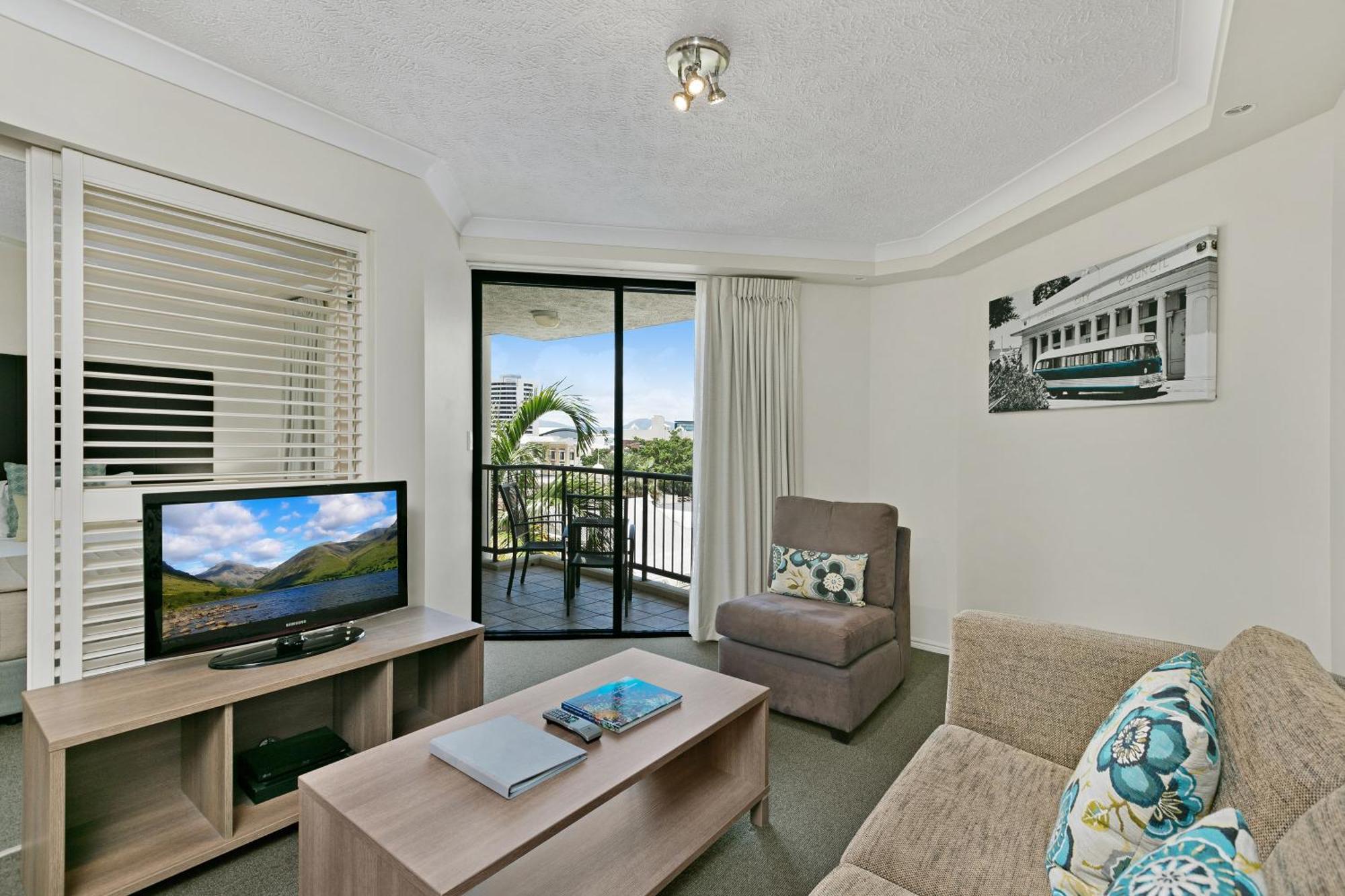 One-Bedroom Apartment with City View