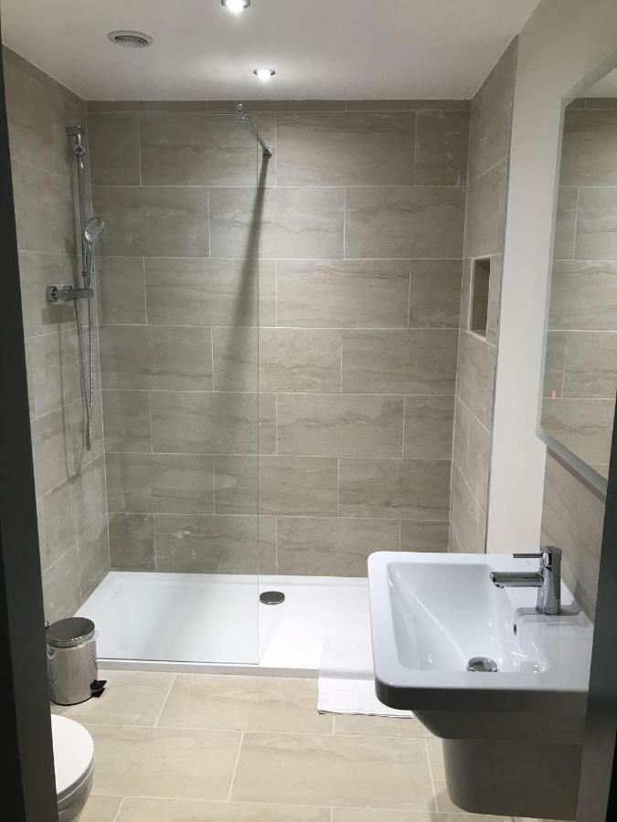 One-Bedroom Deluxe Apartment