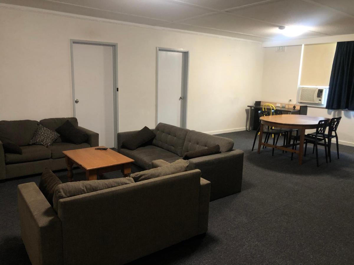 Three-Bedroom Apartment,1022535052:JPEG