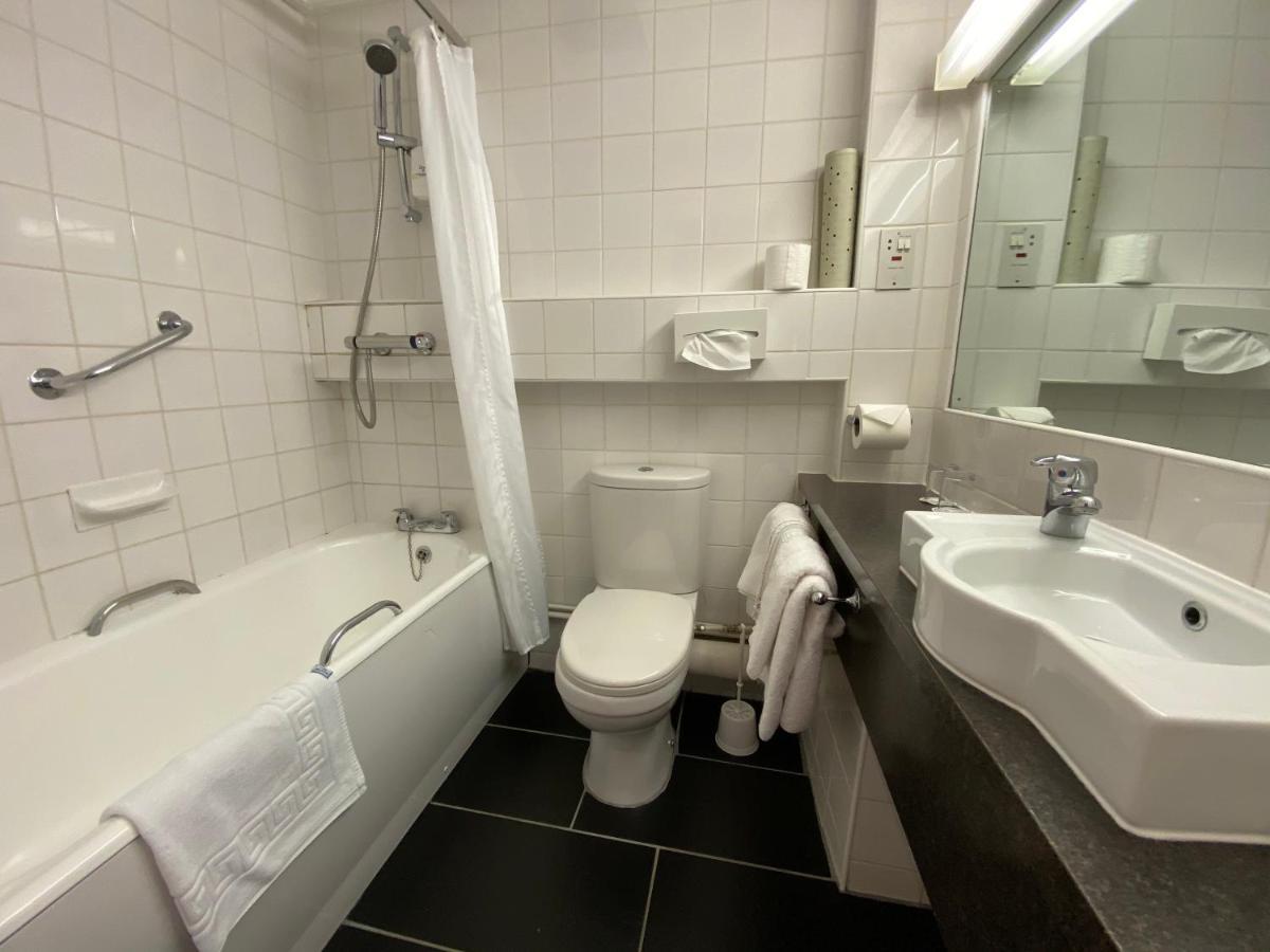 Standard Single Room,1432727395:JPEG