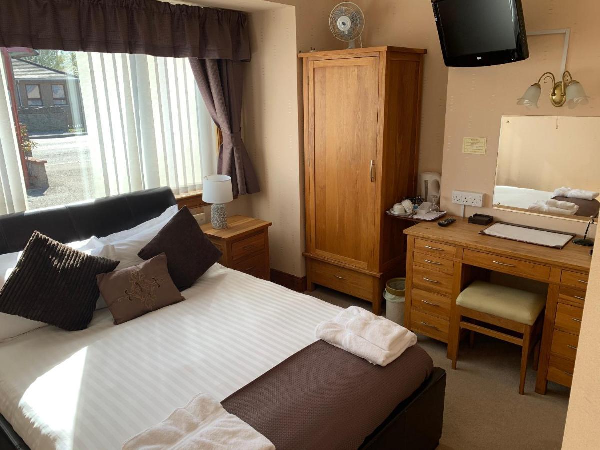 Small Double Room,991239169:JPEG