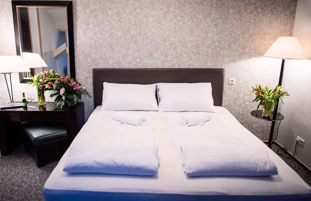 Boelsche Hotel-1