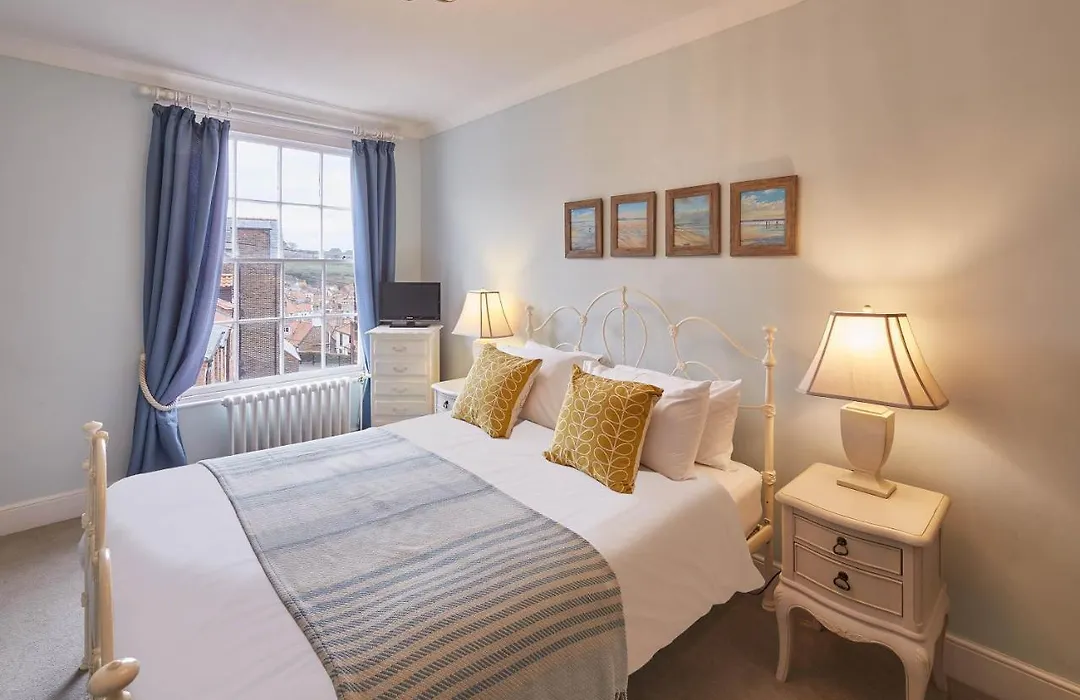 Host & Stay - Austen House-1