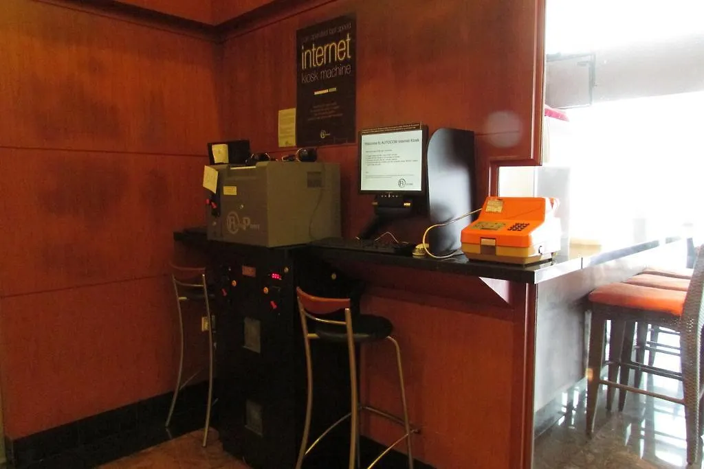 Strand Hotel-1