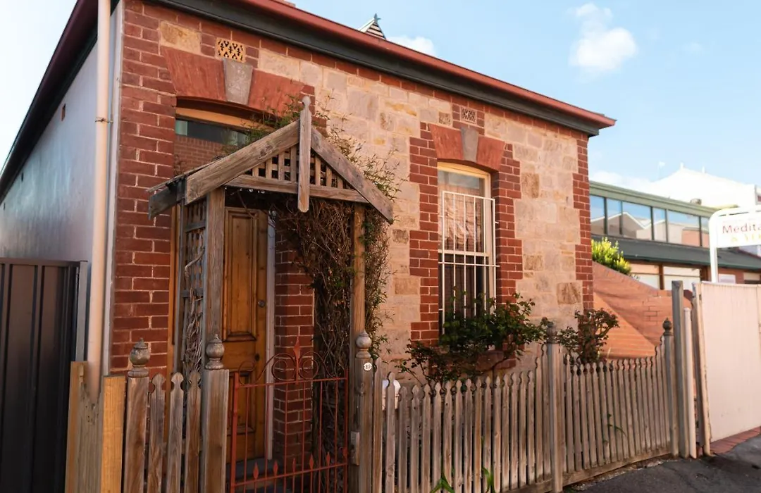 North Adelaide Heritage Cottages & Apartments-1