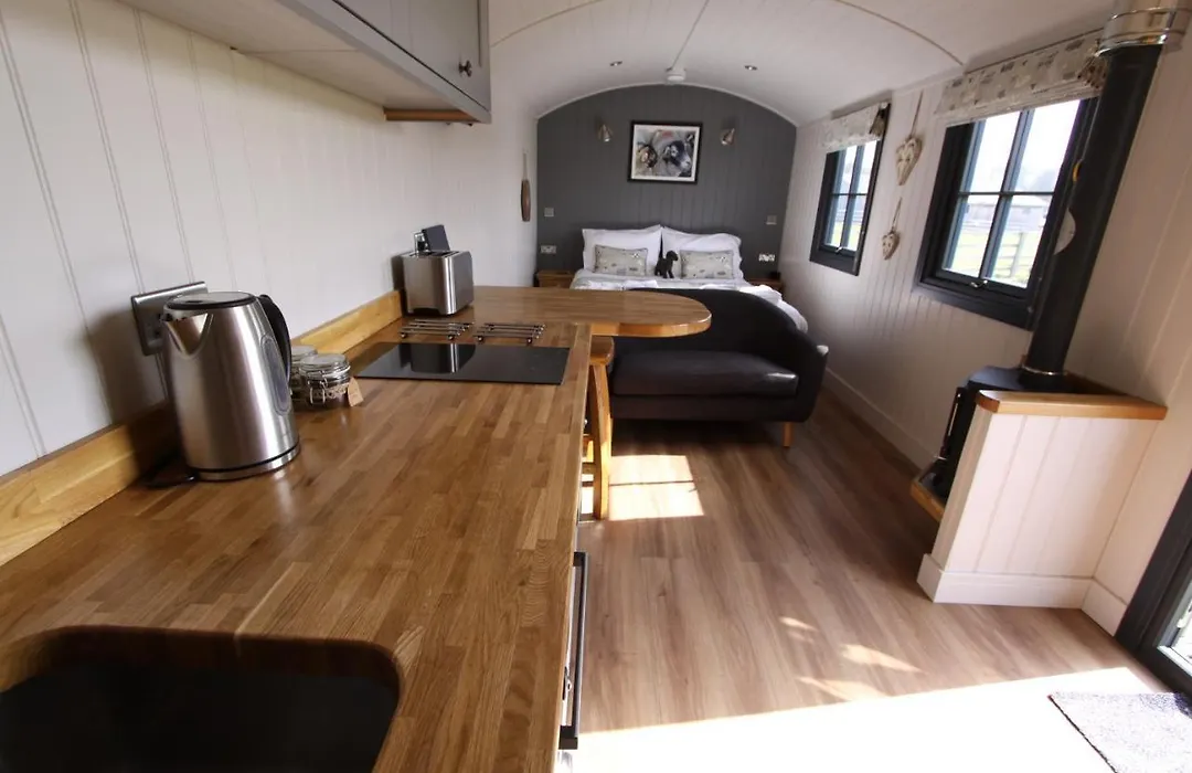 Springwood Shepherd Huts Glamping York-1