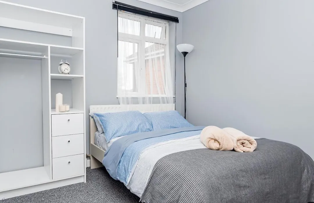 Shirley House: Self-Catering Near Southampton Hospitals-1