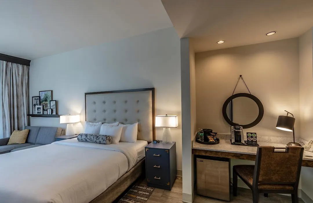 St Charles Coach House, An Ascend Collection Hotel-1
