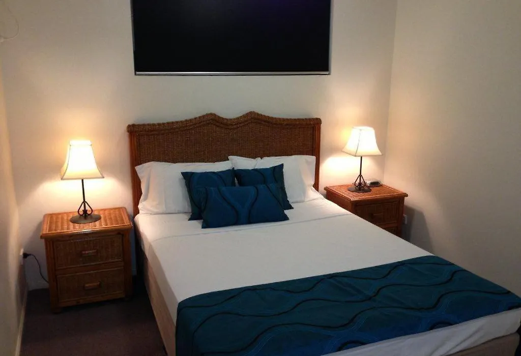Central Plaza Apartments-1