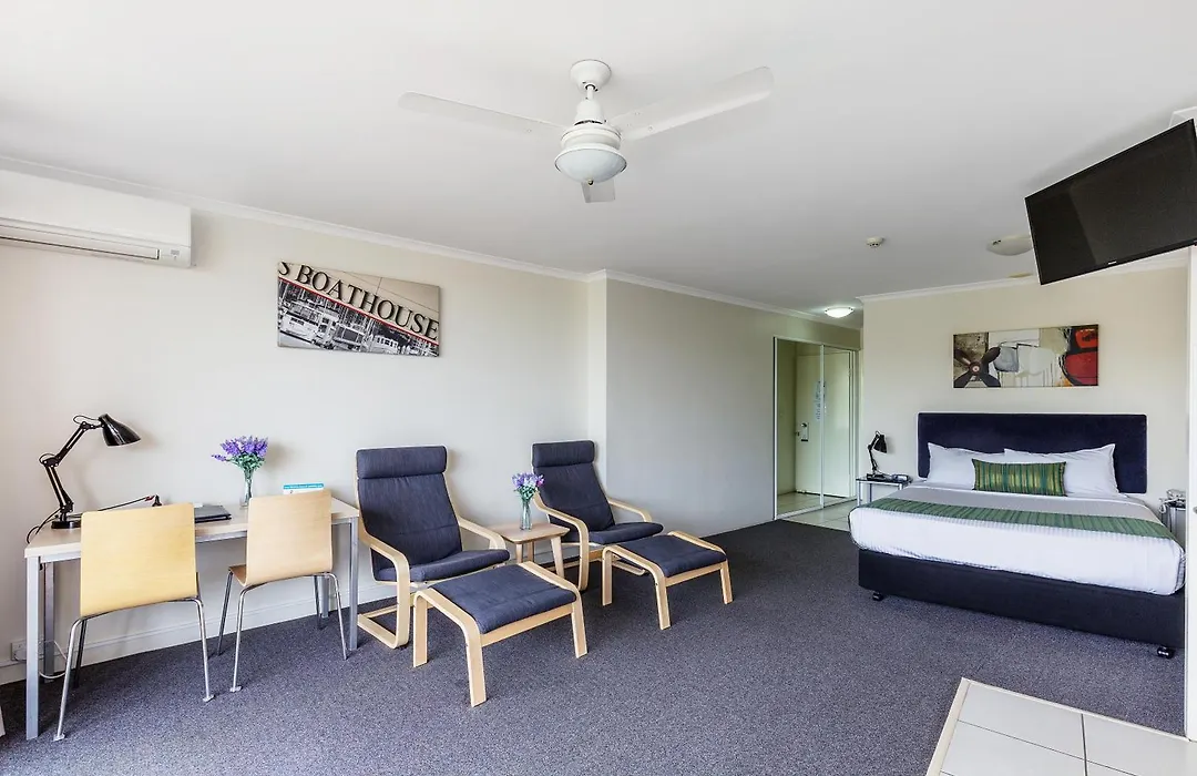 The Wellington Apartment Hotel-1