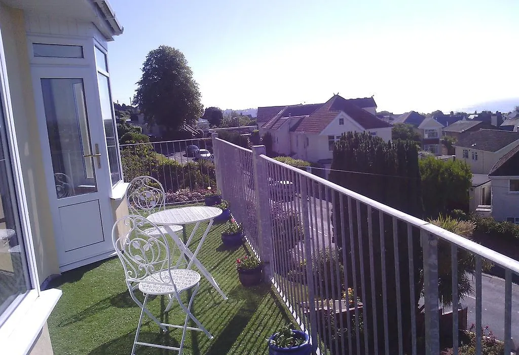 Yew Tree House-1