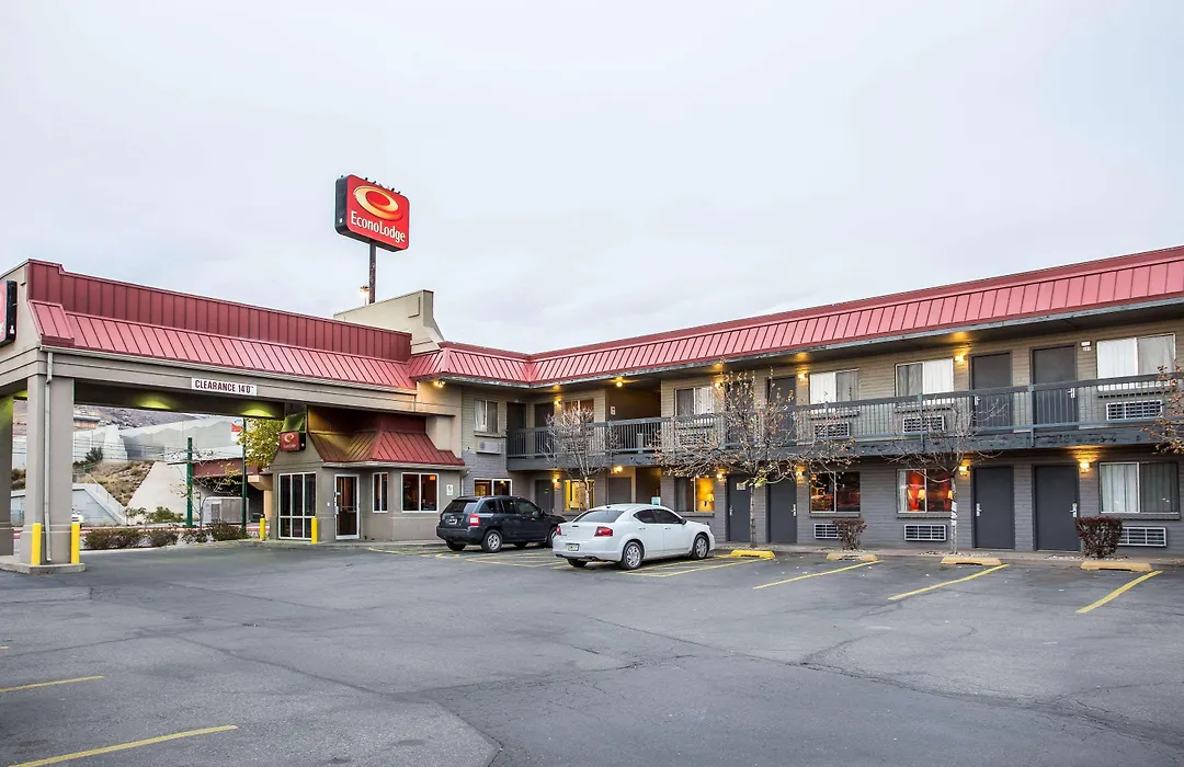 Econo Lodge Downtown-1