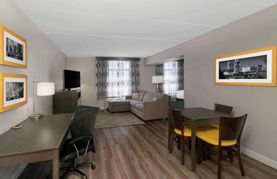 La Quinta By Wyndham Raleigh Downtown North-1