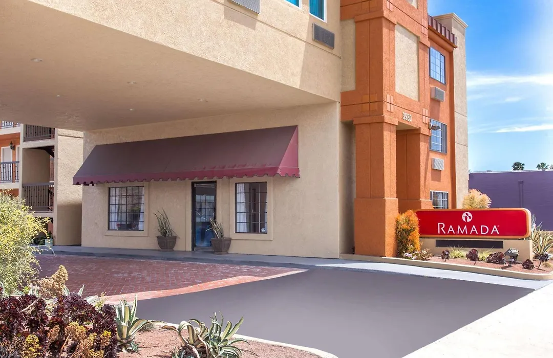 Ramada By Wyndham Culver City-1