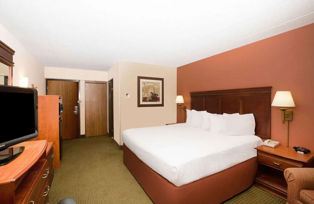 Americinn By Wyndham Omaha-1