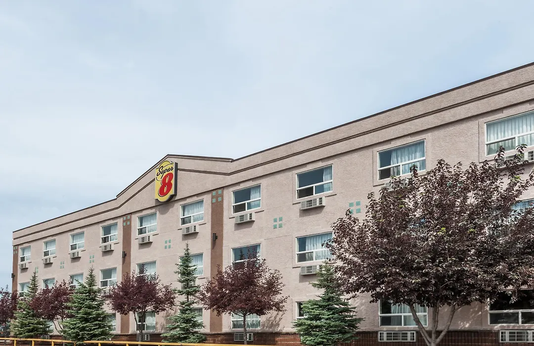 Super 8 By Wyndham Edmonton/West-1