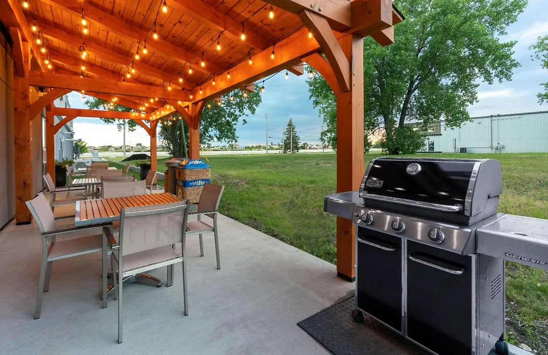 Super 8 By Wyndham Winnipeg East Mb-1