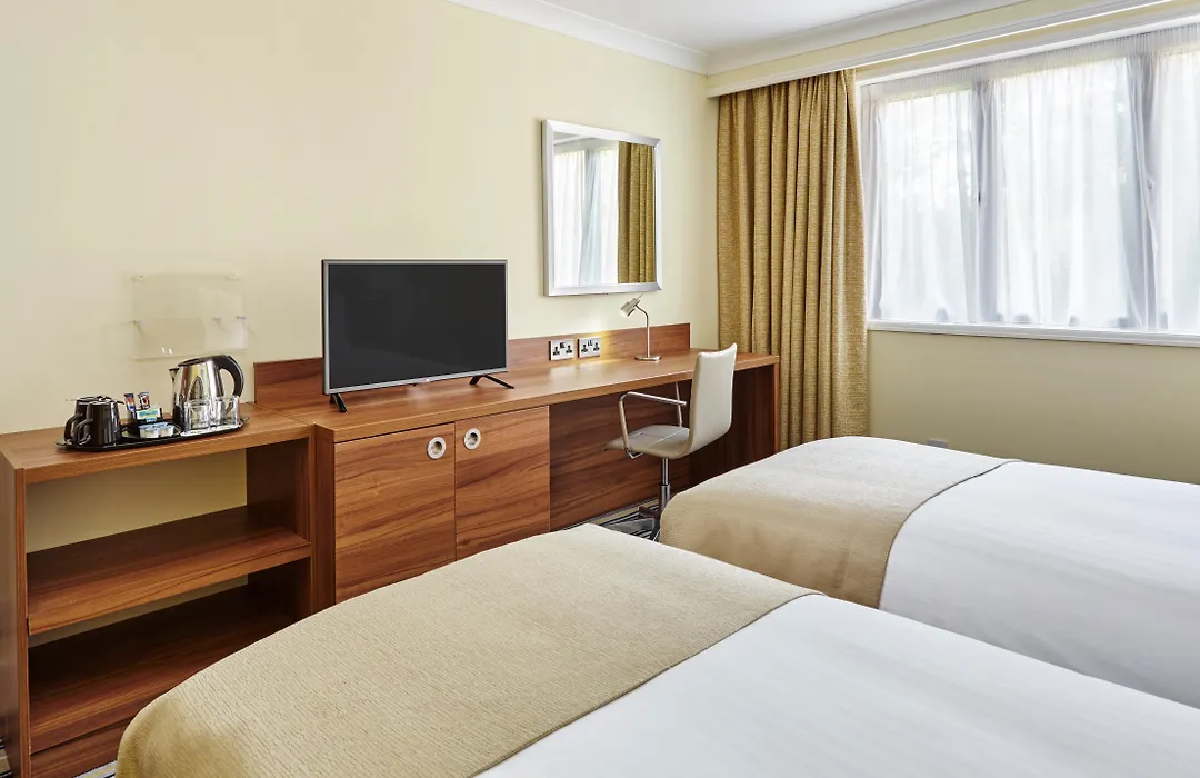 Holiday Inn Cardiff North M4 Jct 32 By Ihg-1