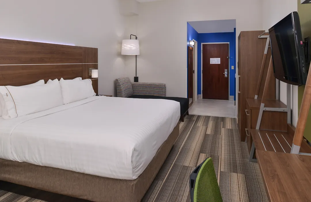 Holiday Inn Express & Suites Raleigh Ne - Medical Ctr Area By Ihg-1