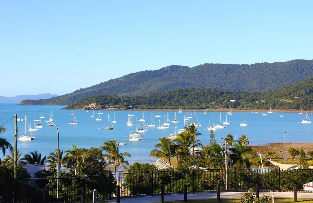 Waterview Airlie Beach-1