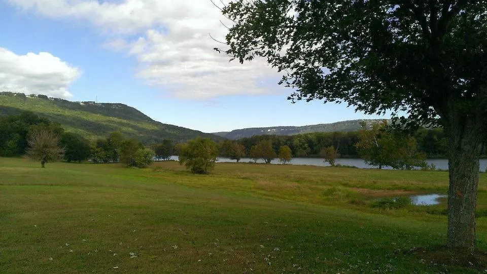 Little River Guest House At Tennessee Riverplace-1